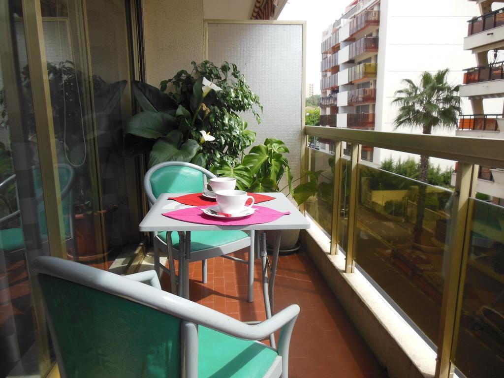 Appartement Silver La Regence Жуан-Ле-Пин Стая снимка