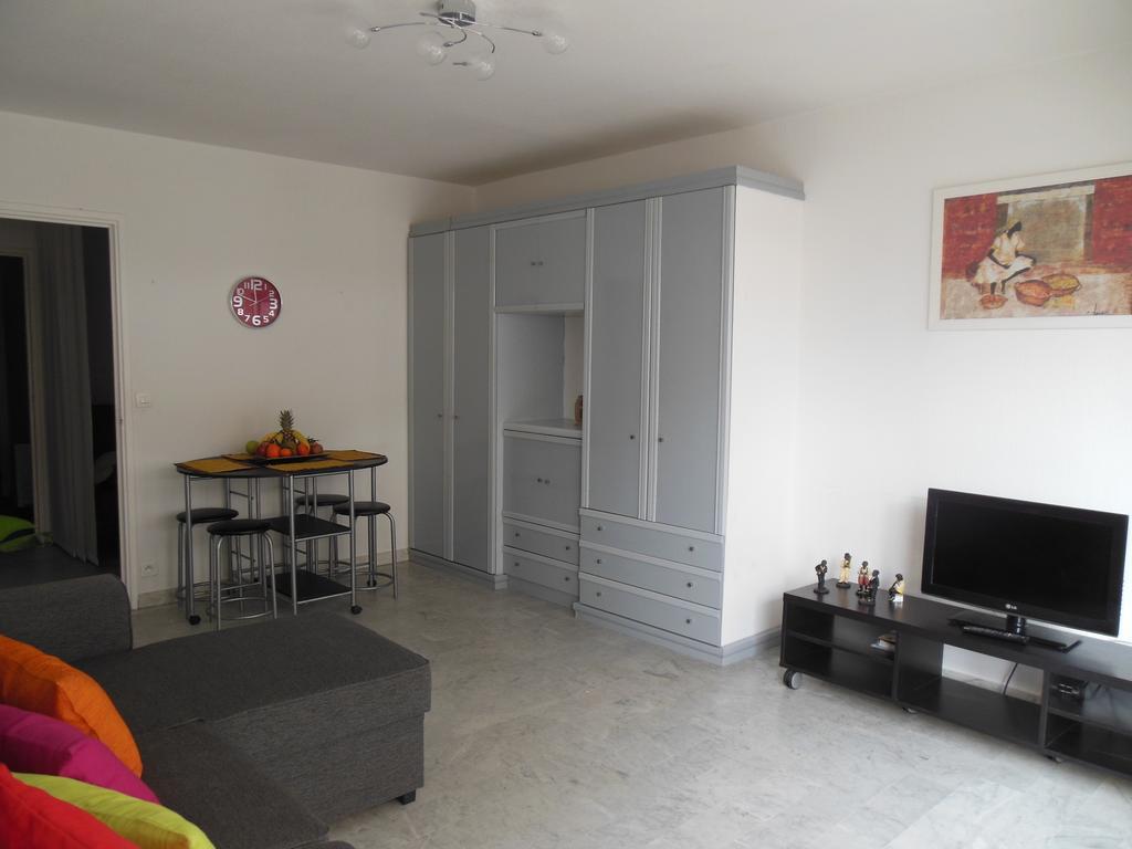 Appartement Silver La Regence Жуан-Ле-Пин Стая снимка